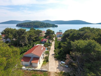 Holiday house Holiday Home in Molat with Pool - Outdoor photo 4