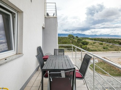 Apartment Apartment on Pag Island near Seabeach - Outdoor photo 6
