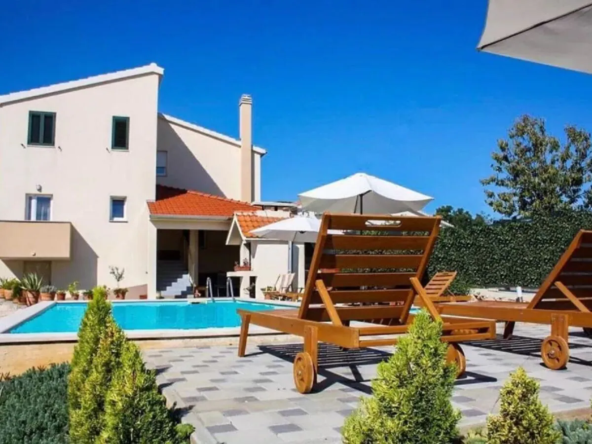 Holiday house Matia I with Pool