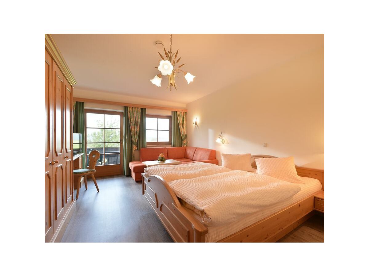 Apartment App."Zahmer Kaiser 5"/Wohn-Schlafraum/DU,WC,Bal
