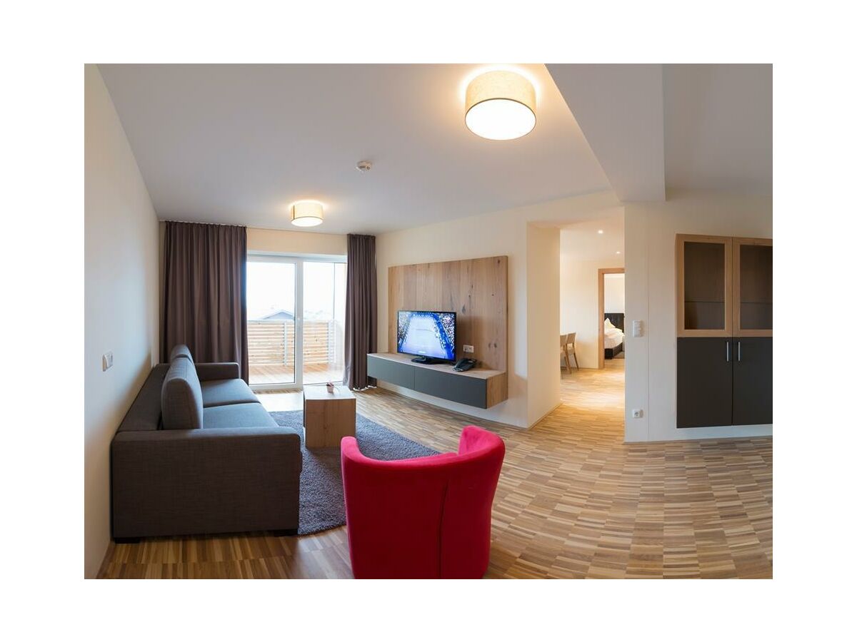 Apartment App. "Kat. I"- Wohn/Schlafraum, Doppelbett-Couch