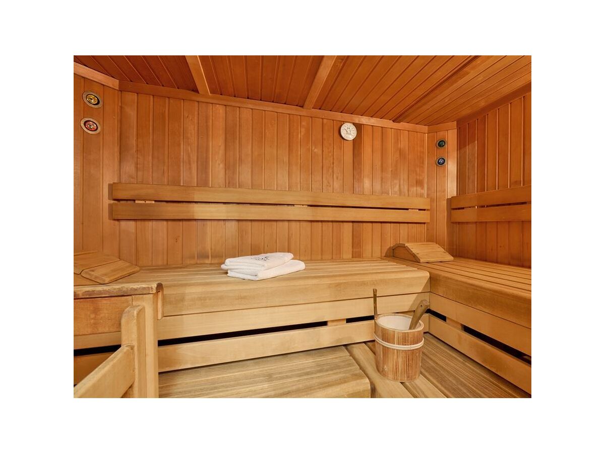 Holiday room DZ mit Dusche/WC, TV, Balkon - Outdoor photo 2