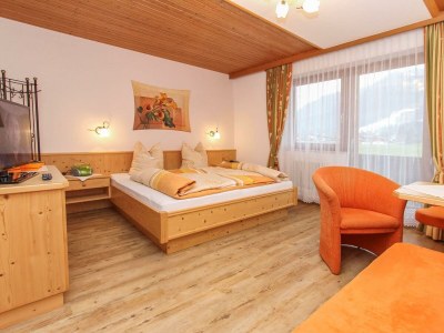 Apartment Ap"7" -2 Schlafräume/2Du/WC,Tel,2Flat-TV,Geschirrs - Outdoor photo 5