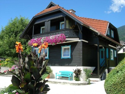 Holiday apartment Haus Thon Ferienwohnung Nussbaum - Outdoor photo 2