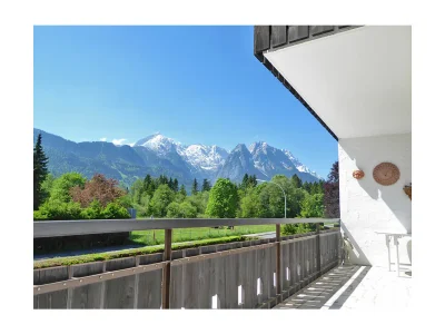 Holiday apartment Traumblick 180° in Garmisch-Partenkirchen - Holiday apartment