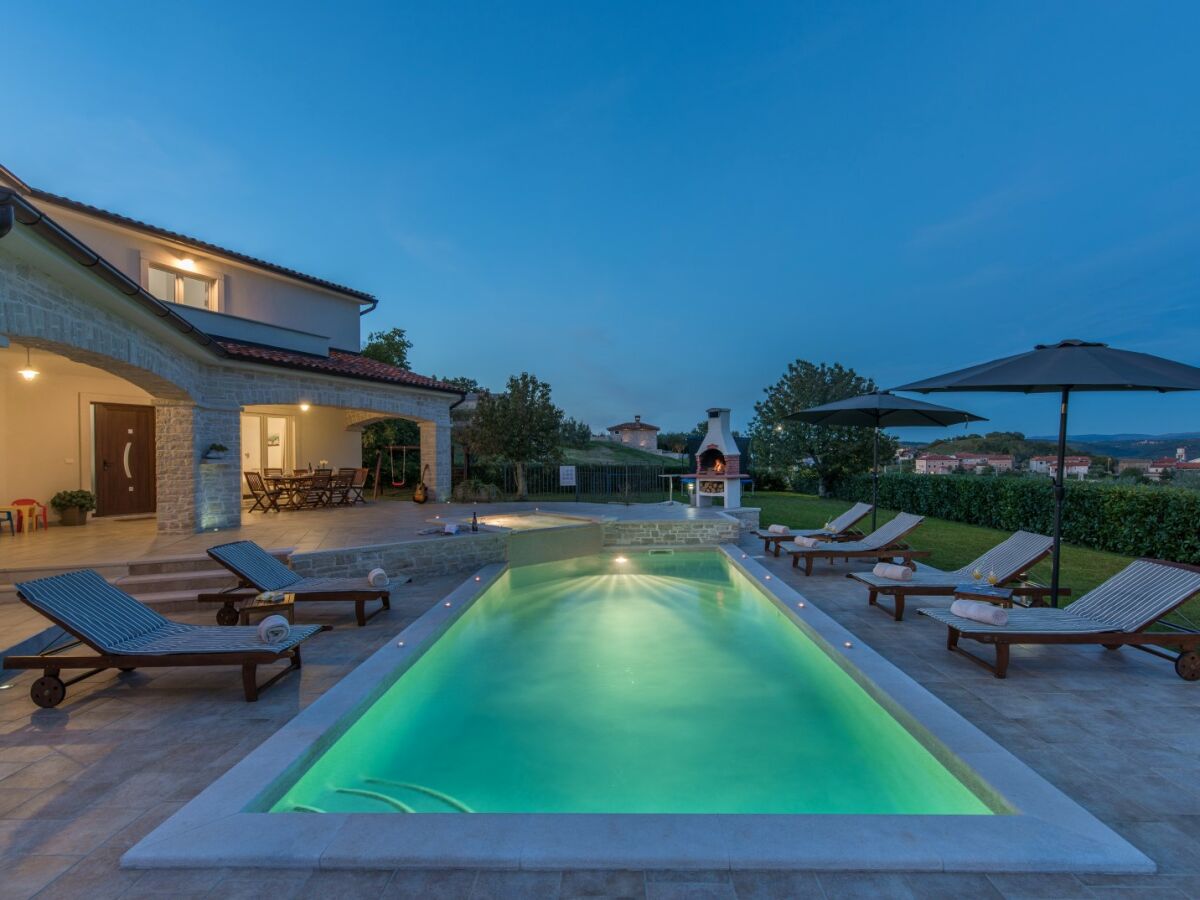 Villa Villa Melli