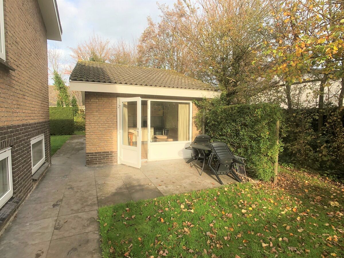 Holiday house Wielewaal garden house