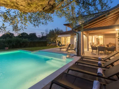 Villa Villa with pool and panoramic view - Outdoor photo 17