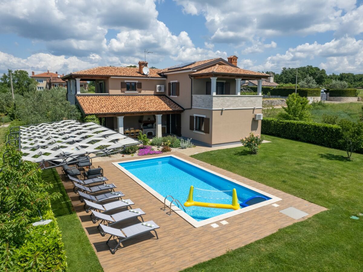 Villa Villa Roza