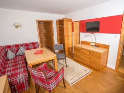 Apartment Apartment "1-2" - 1 Schlafraum mit Dusche/WC - Features photo 28