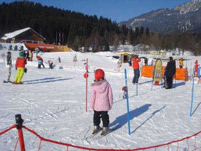 Holiday apartment Chalet 6 p with fireplace in nice skivillage - Environment photo 34