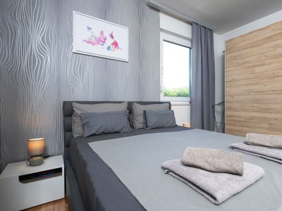 Holiday house Villa Lily with Private Pool and a Lovely Garden - Features photo 34