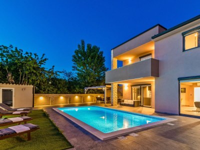 Villa Beautiful Villa Nika with Pool in Pula - Villa