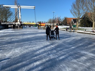 Villa at the water in Friesland (NI) - Environment photo 22
