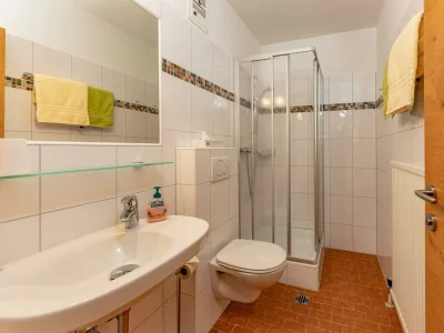 Holiday room Dreibettzimmer, Dusche, WC, 1 Schlafraum - Outdoor photo 19