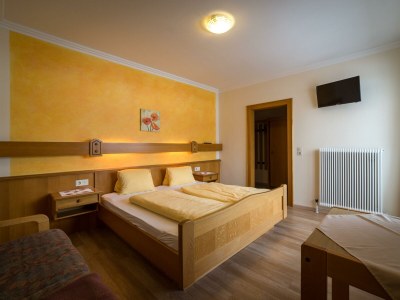 Holiday room Doppelzimmer mit Dusche, WC - Features photo 19
