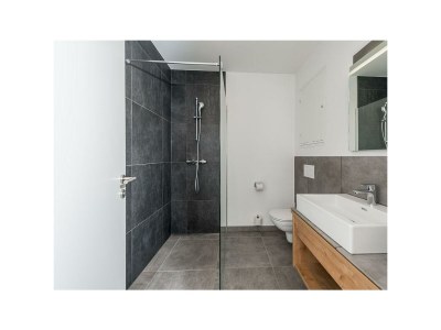 Apartment Appartement, Dusche oder Bad, WC, 2 Schlafräum - Features photo 24