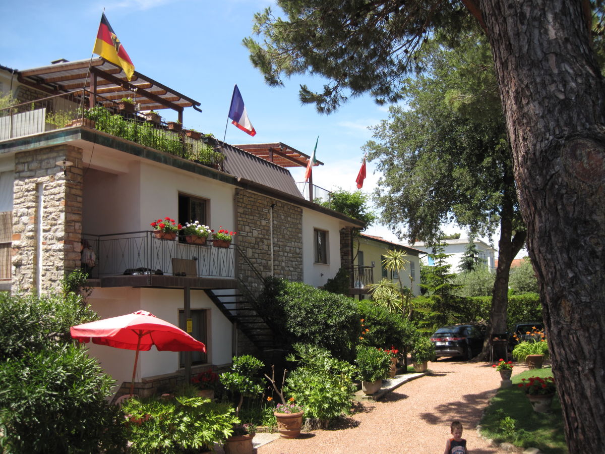 Holiday apartment "A" in Casa Furrer - Outdoor photo 4