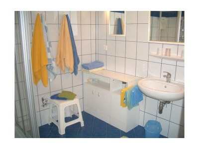 Apartment Wohnung 1  /2 Schlafräume/ Dusche, WC - Outdoor photo 7