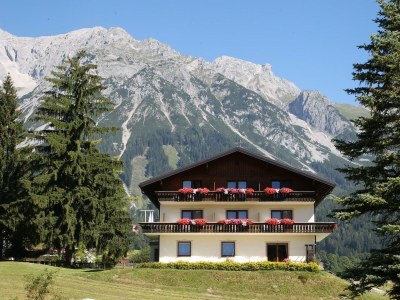 Holiday room Einzelzimmer mit Dusche, WC - Outdoor photo 3