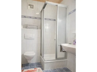 Apartment Apartment/1 Schlafraum/Dusche, WC - Features photo 10
