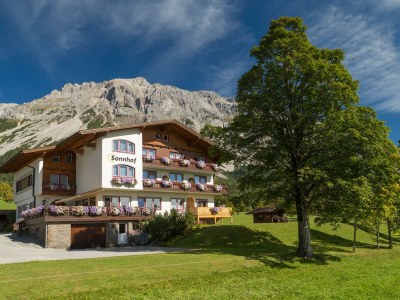 Holiday room Familienzimmer 2 Schlafräume, Südbalkon, DU/WC in Ramsau am Dachstein - Holiday room