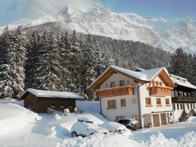 Holiday room Doppelzimmer mit Dusche, WC in Ramsau am Dachstein - Holiday room