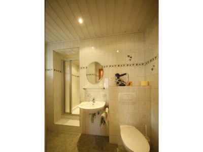 Holiday room Doppelzimmer mit Schlafcouch  Dusche, WC - Outdoor photo 9