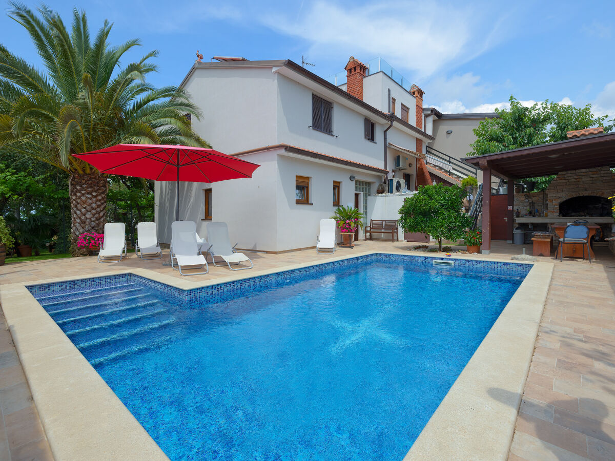 Holiday apartment Villa Kascuni A2