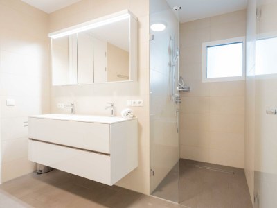 Apartment TOP 6, Dusche und Bad, WC, 2 Schlafräume, 89m² - Outdoor photo 25