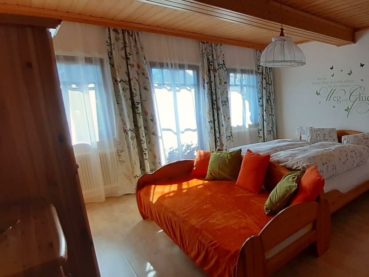Apartment Ferienhaus/4 od. mehr Schlafr./Bad, WC