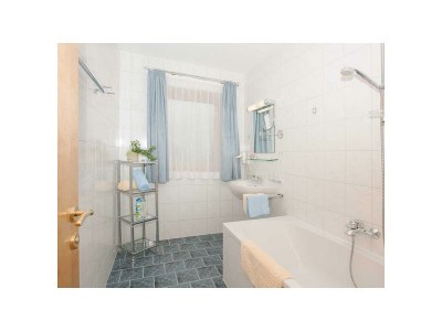 Apartment Top 2 - Features photo 18