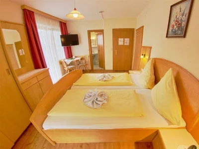 Holiday room Familienzimmer TYP 2, DU, WC, Balkon ab 4 N. HP - Features photo 67
