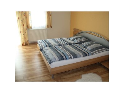 Apartment Apartment/Wohn- Schlafraum,1 Schlafraum/Dusche, WC - Outdoor photo 2