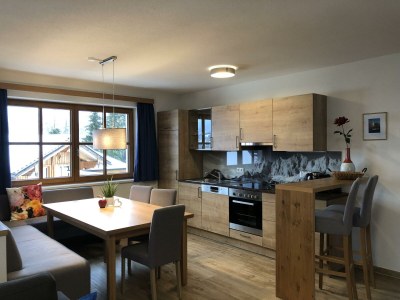 Apartment Top 4 - Features photo 43