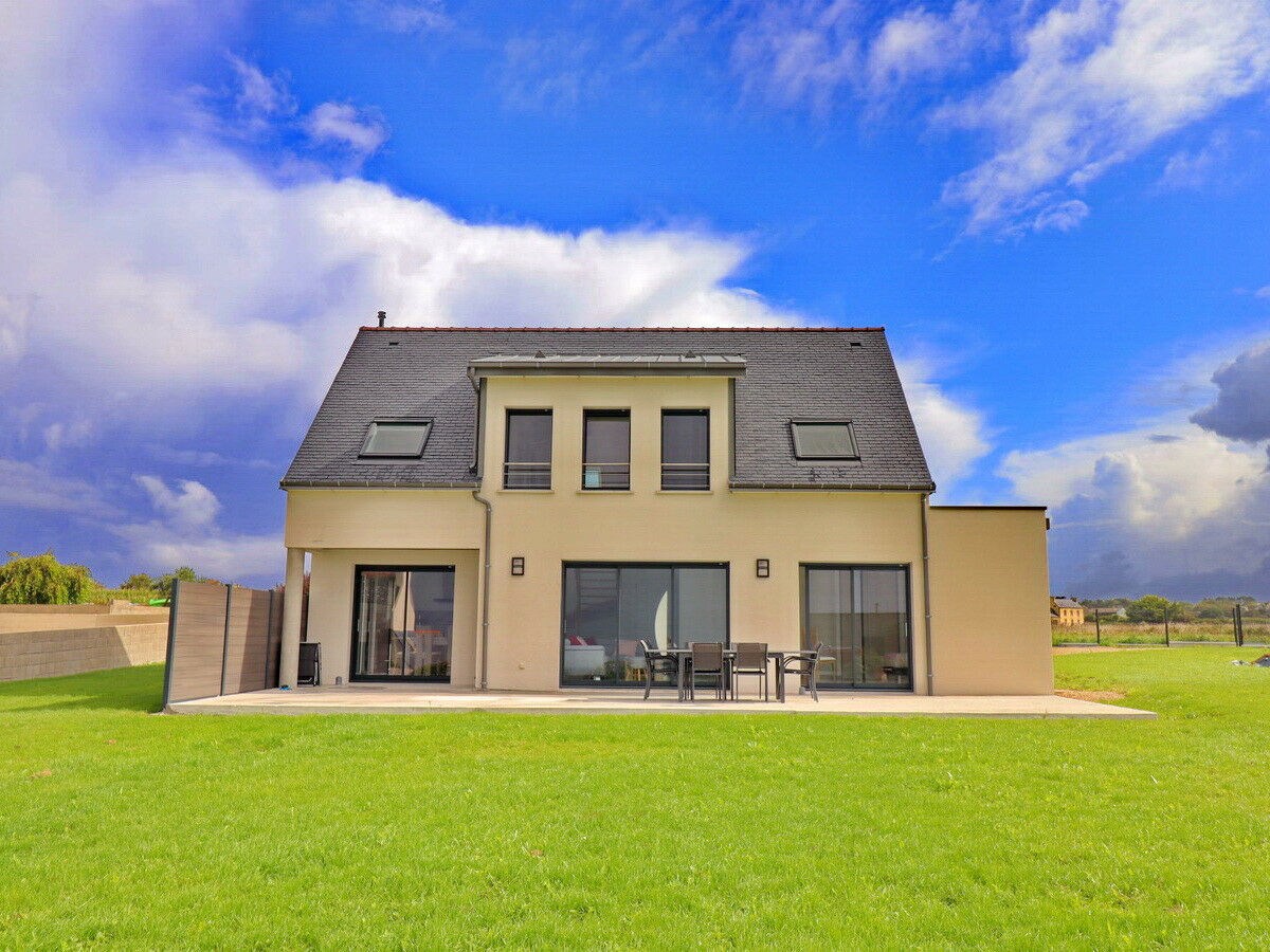 Holiday house 695-Villa adapted for reduced mobility, near beaches - Outdoor photo 2