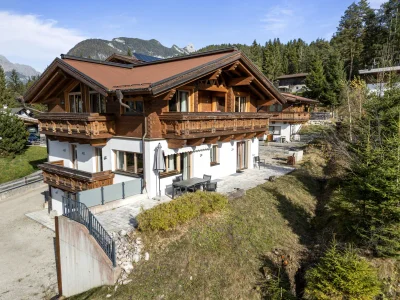 Holiday apartment Chic Mountain Lodge in Leutasch - Holiday apartment