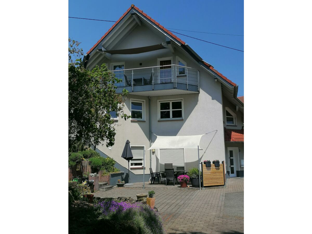 Apartment 2-Bett-Ferienwohnung Erdgeschoss, Terrasse