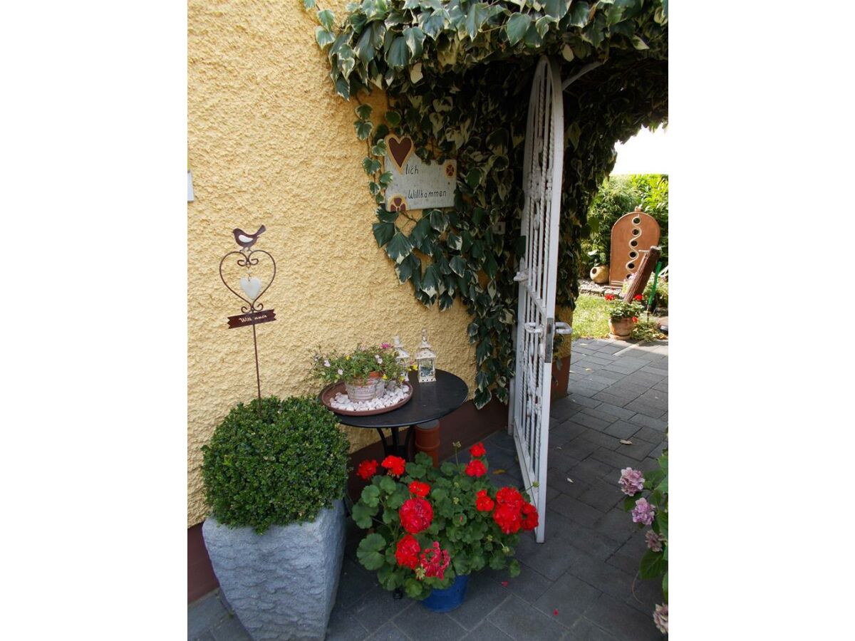 Apartment Ferienwohnung mit schönem Garten
