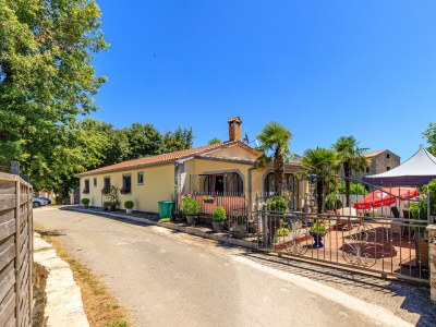 Apartment Apartments Stranići in Central Istria - Holiday Apartment Hacienda in Stranici Kod Sv. Lovreca - Apartment