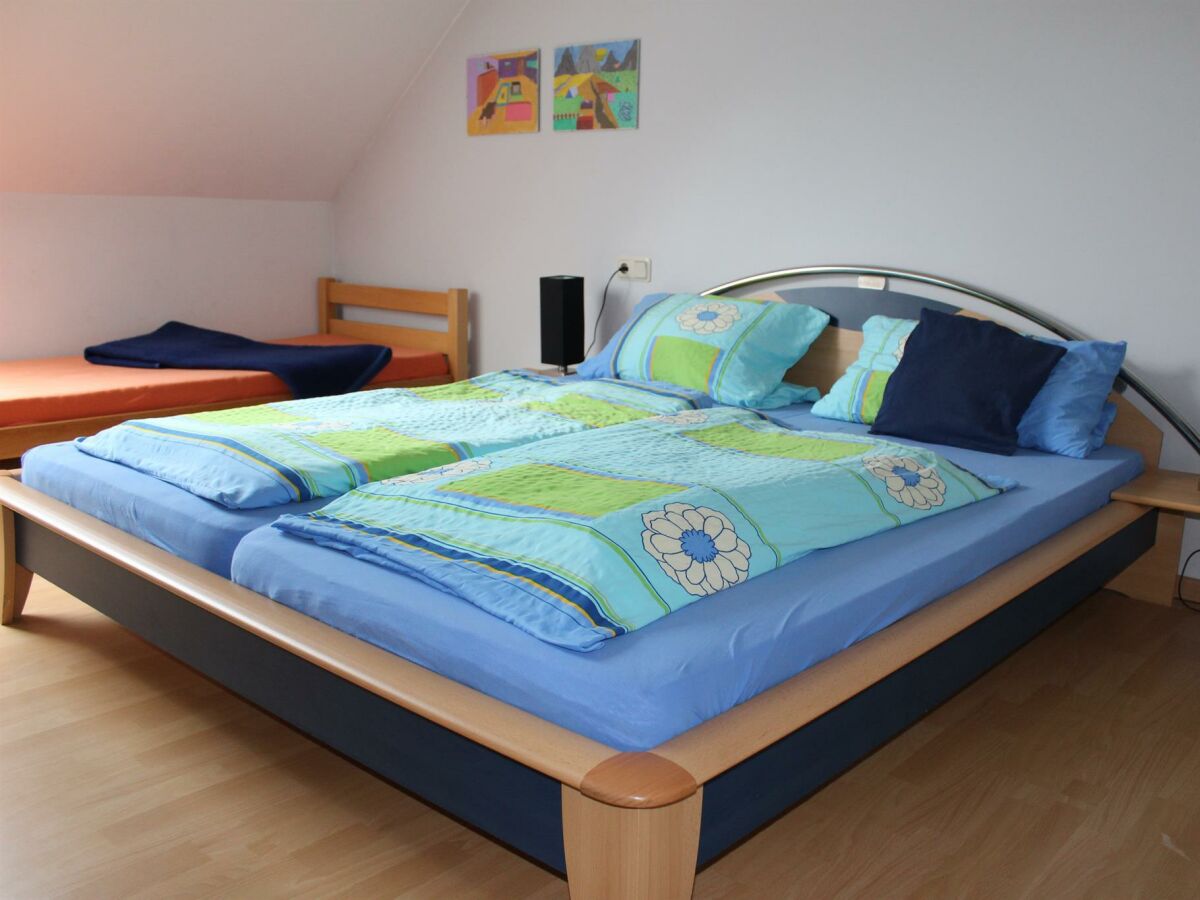 Apartment 3-Bettwohnung Dachgeschoß links