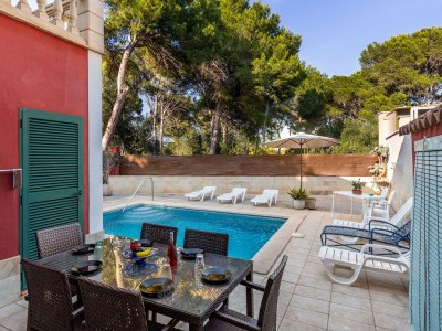 Holiday house Tranquil Villa Stay in Tolleric - Outdoor photo 5