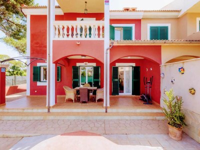 Holiday house Tranquil Villa Stay in Tolleric - Outdoor photo 9