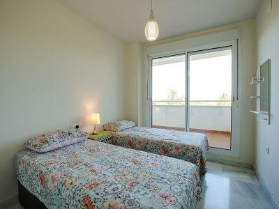 Apartment Beachside Apartment with Pool - Features photo 27