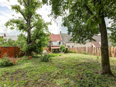 Holiday house Traditional Holiday Home in Brinon sur Beuvron - Outdoor photo 3