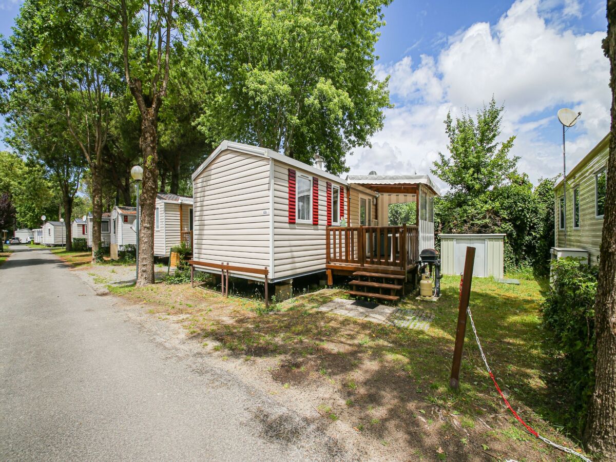 Chalet Mobile Home Saint Jean near Demoiselles Beach - Outdoor photo 3