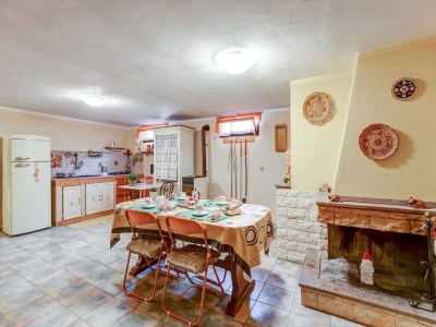 Apartment Belvilla by OYO CASA MELIS - Features photo 18