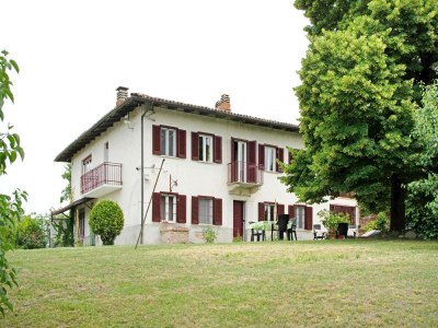 Holiday house Rustikaler Rückzugsort im Dorf Moncucco in Moncucco - Holiday house