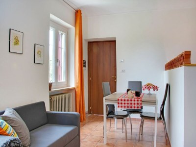 Holiday house Rustikaler Rückzugsort im Dorf Moncucco - Features photo 16