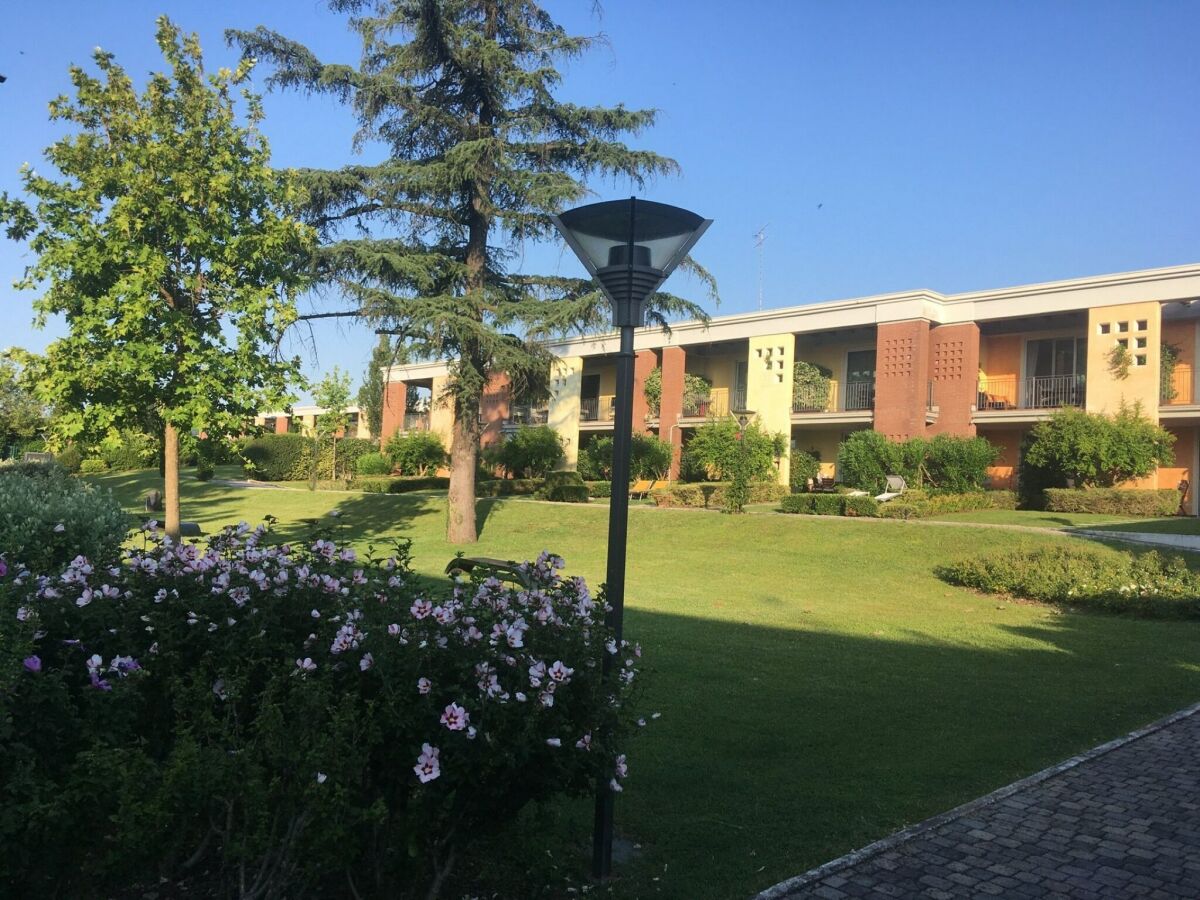 Apartment Holiday home in Padenghe sul Garda